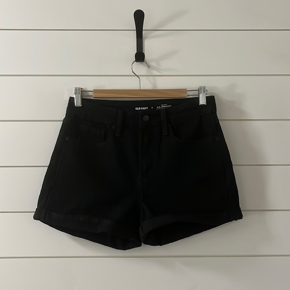 Old Navy High-Rise O.G. Straight Cuffed Black Jean Shorts